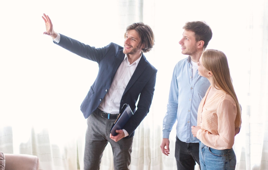 Vente immobilière à Avignon : pourquoi choisir un professionnel pour gérer les visites ?